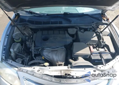 2011 Toyota Camry Le z USA, uszkodzony, nr VIN 4T4BF3EK2BR180937